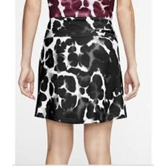 Nike Women’s Skort 2in1 Skirt Golf  UPF 40+ Size XL Black Grey White - Picture 2 of 12